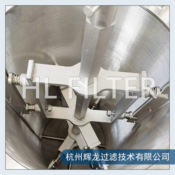 刮刀過濾器的工作原理是怎樣的？（刮刀過濾器的刮刀類型）